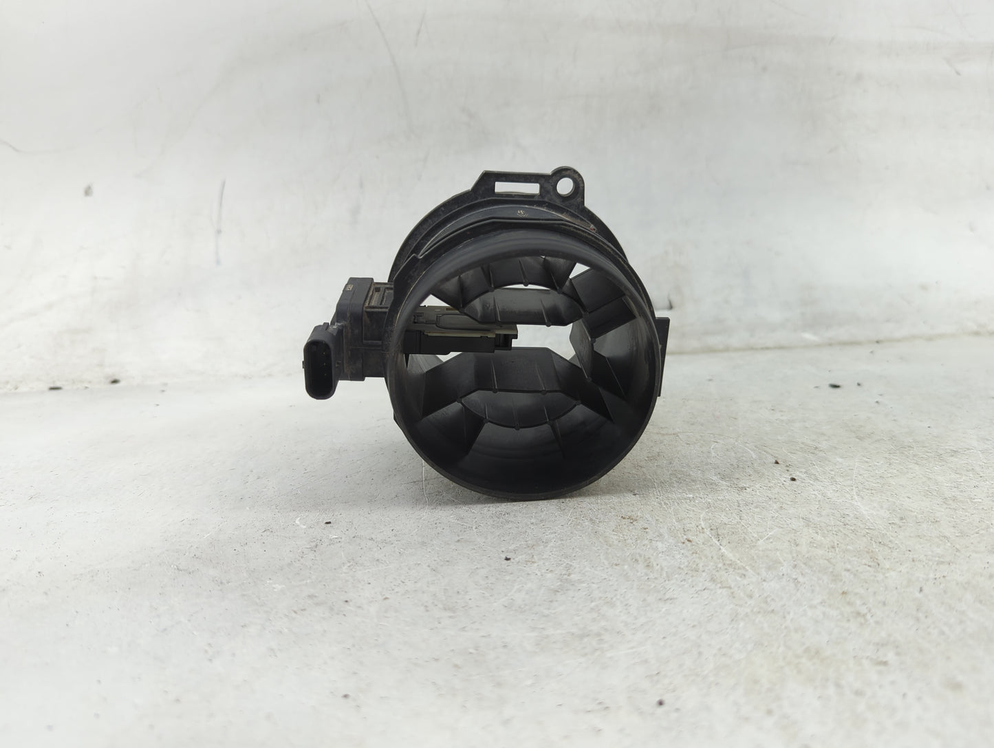 2018-2022 Volkswagen Atlas Mass Air Flow Meter Maf 1488309 - Oemusedautoparts1.com