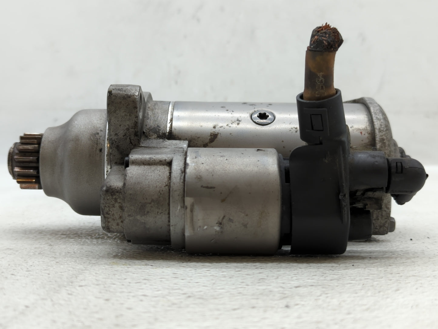 2018-2022 Volkswagen Atlas Car Starter Motor Solenoid OEM P/N:02M 911 021 P Fits Fits 2018 2019 2020 2021 2022 OEM Used Auto