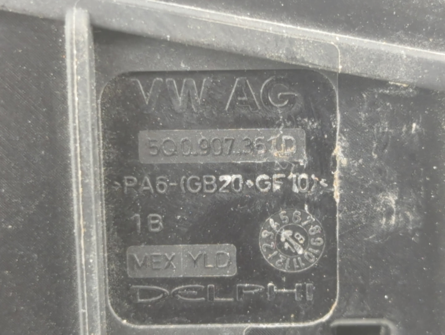 2020-2022 Volkswagen Atlas Fusebox Fuse Box Panel Relay Module P/N:GB20+GF10 5Q0 907 361 D Fits Fits 2020 2021 2022 OEM Used