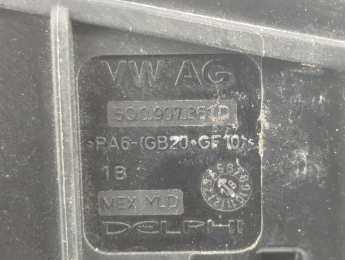 2020-2022 Volkswagen Atlas Fusebox Fuse Box Panel Relay Module P/N:GB20+GF10 5Q0 907 361 D Fits Fits 2020 2021 2022 OEM Used