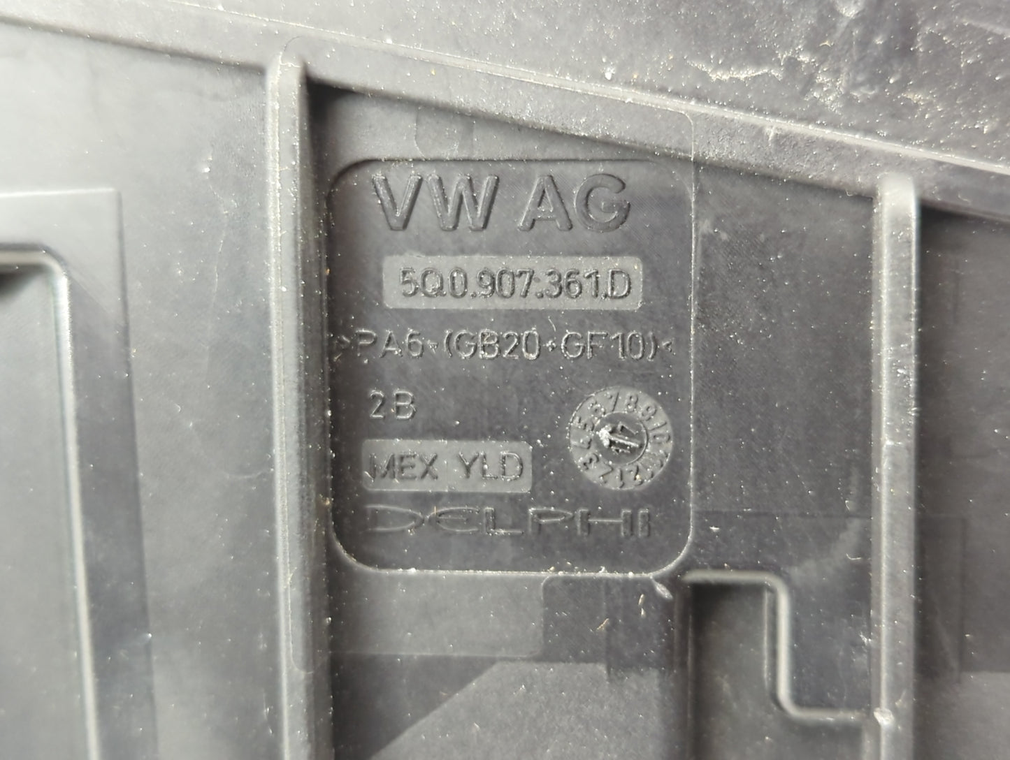 2020-2022 Volkswagen Atlas Fusebox Fuse Box Panel Relay Module P/N:GB20+GF10 5Q0 907 361 D Fits Fits 2020 2021 2022 OEM Used