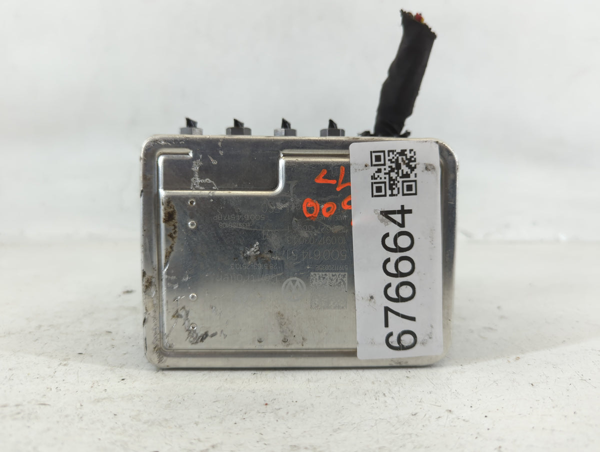 2018 Volkswagen Atlas Anti-Lock Brake ABS Pump Module Actuator OEM P/N:5Q0 614 517 DT Fits OEM Used Auto Parts - Oemusedauto