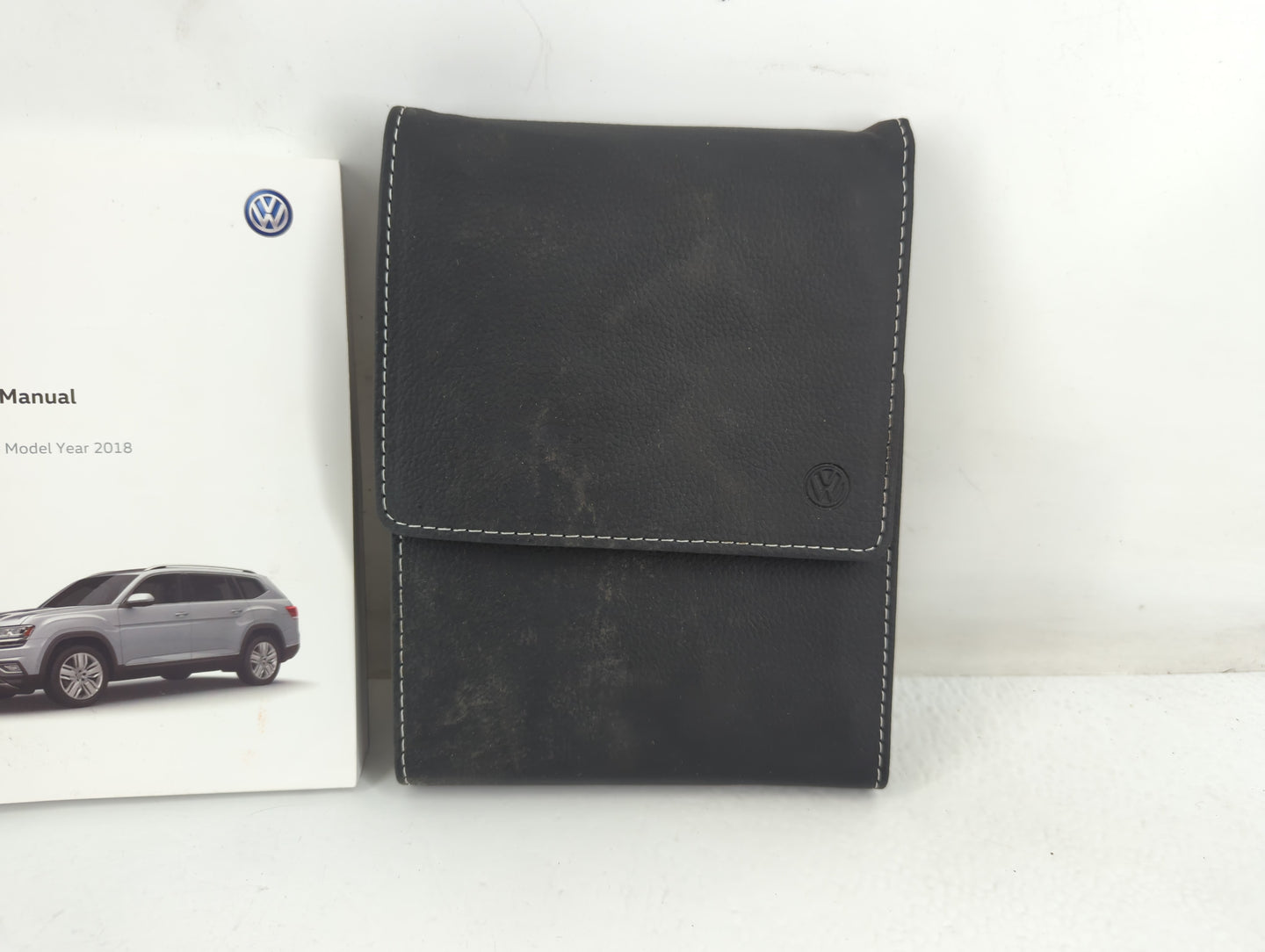 2018 Volkswagen Atlas Owners Manual Book Guide P/N:3CN102723BC OEM Used Auto Parts - Oemusedautoparts1.com