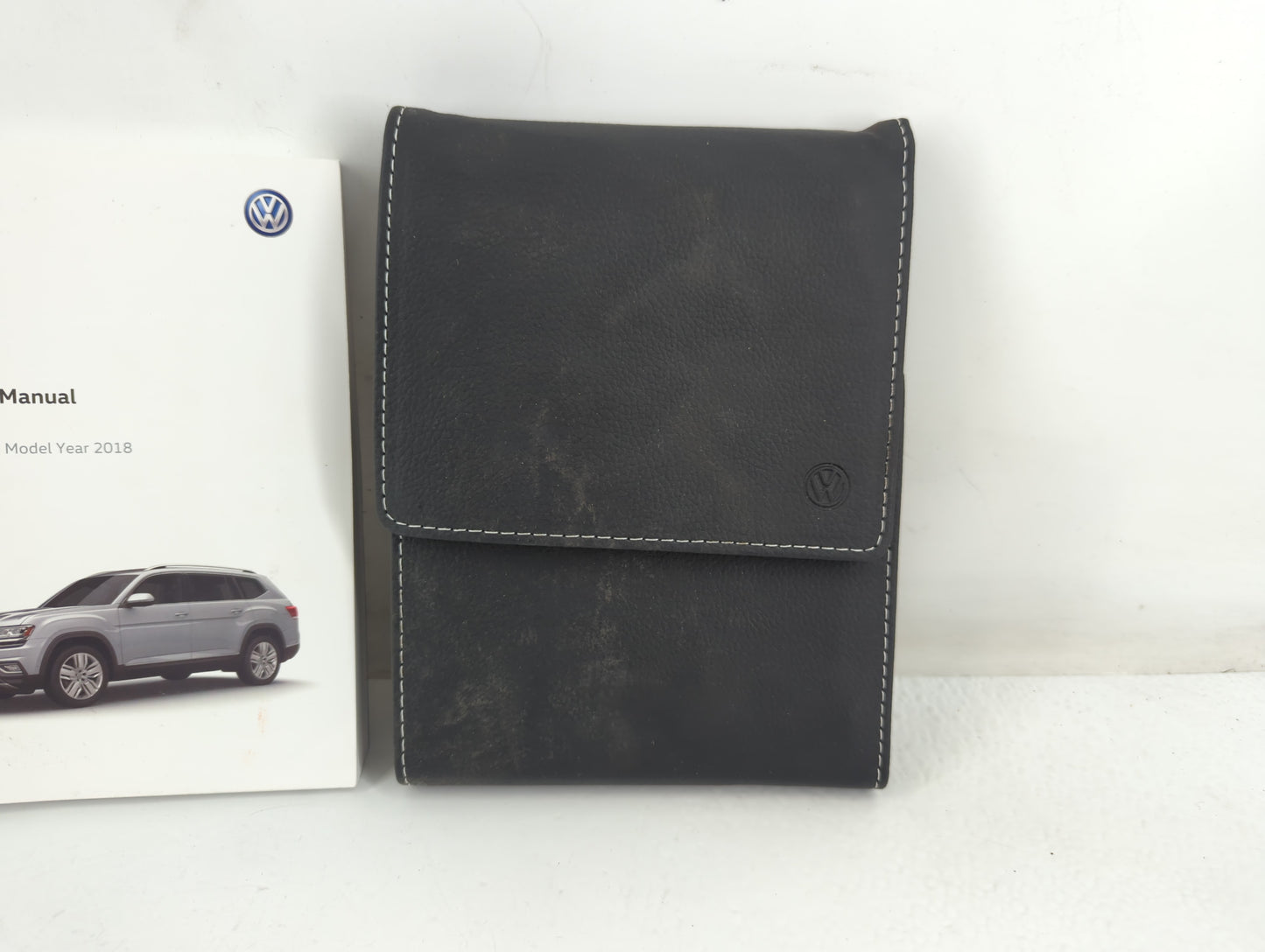 2018 Volkswagen Atlas Owners Manual Book Guide P/N:3CN102723BC OEM Used Auto Parts - Oemusedautoparts1.com