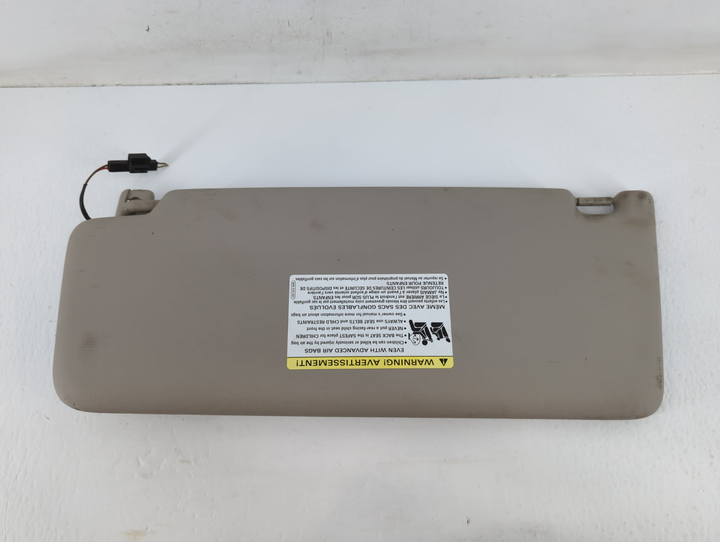 2018-2022 Volkswagen Atlas Sun Visor Shade Replacement Passenger Right Mirror Fits Fits 2018 2019 2020 2021 2022 OEM Used Au