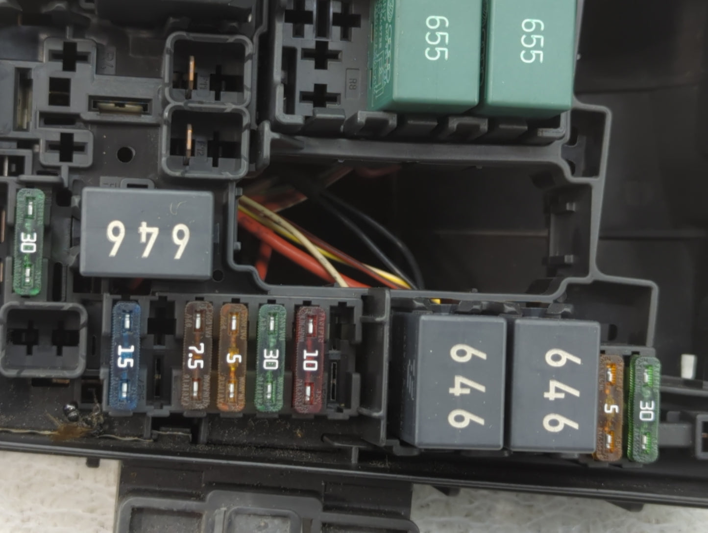 2020-2022 Volkswagen Atlas Fusebox Fuse Box Panel Relay Module P/N:5Q0 907 361 D Fits Fits 2020 2021 2022 OEM Used Auto Part