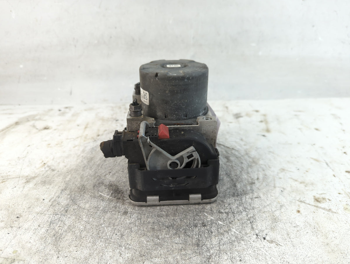 2018-2019 Volkswagen Atlas Anti-Lock Brake ABS Pump Module Actuator OEM P/N:5Q0 614 517 CE Fits Fits 2018 2019 OEM Used Auto