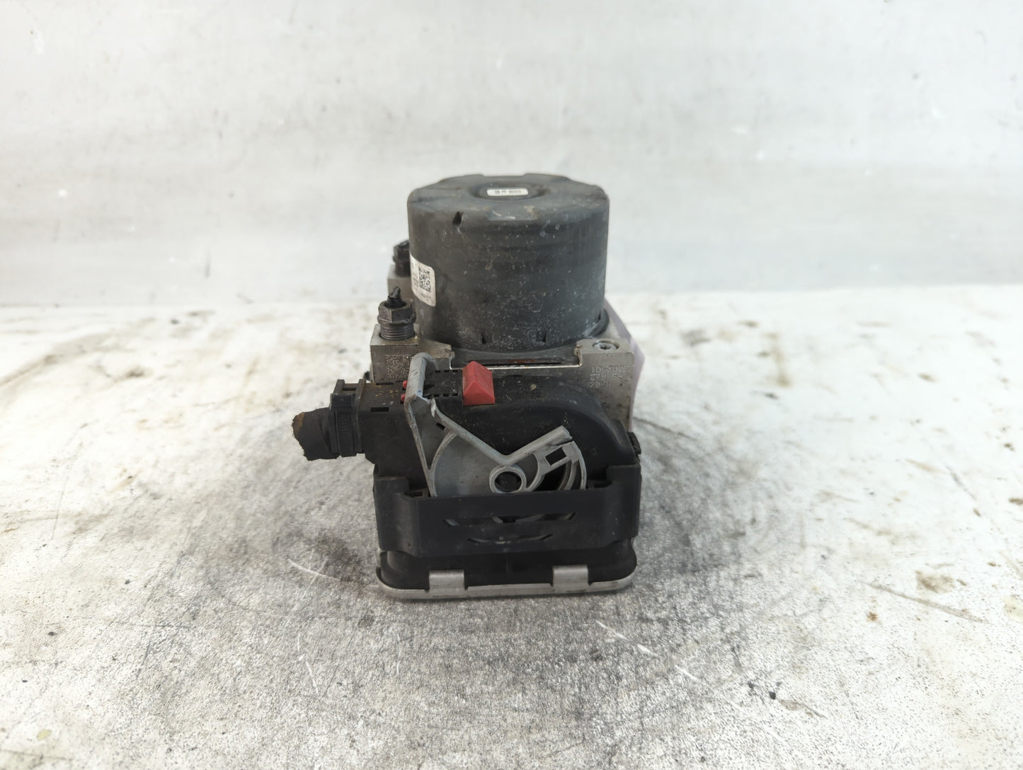 2018 Volkswagen Atlas ABS Pump Control Module Replacement P/N:5Q0 614 517 CE Fits OEM Used Auto Parts - Oemusedautoparts1.co