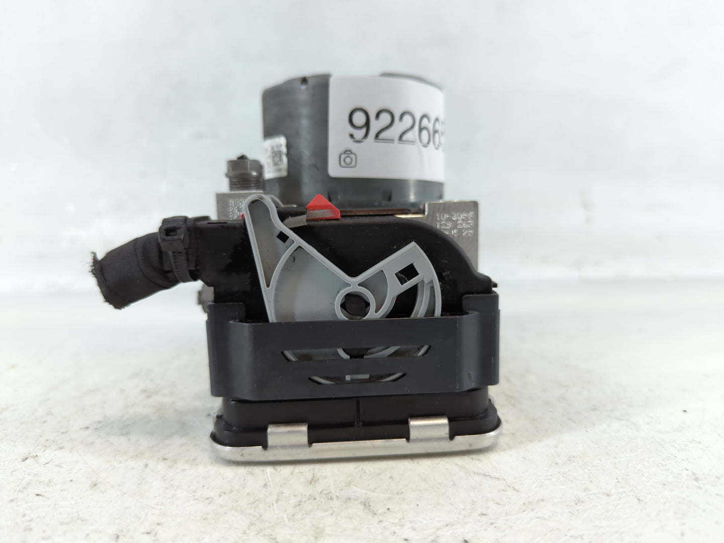 2018 Volkswagen Atlas ABS Pump Control Module Replacement P/N:5Q0 614 517 CR Fits OEM Used Auto Parts - Oemusedautoparts1.co
