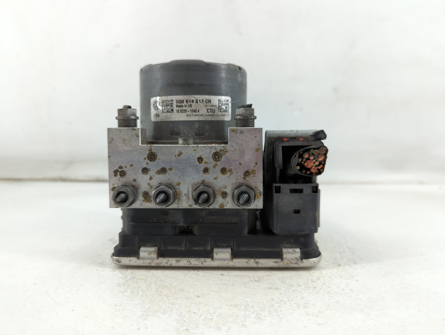 2018 Volkswagen Atlas ABS Pump Control Module Replacement P/N:5Q0 614 517 CR Fits OEM Used Auto Parts - Oemusedautoparts1.co
