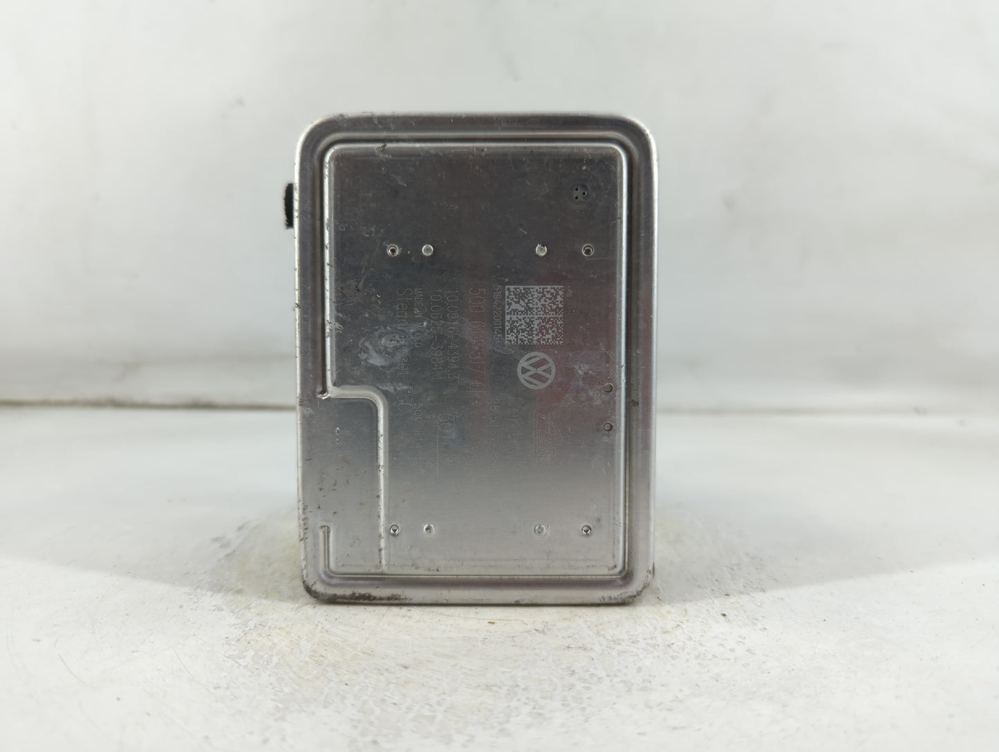 2018 Volkswagen Atlas ABS Pump Control Module Replacement P/N:5Q0 614 517 CR Fits OEM Used Auto Parts - Oemusedautoparts1.co