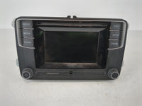 2018-2019 Volkswagen Beetle Radio AM FM Cd Player Receiver Replacement P/N:561 035 150 B Fits Fits 2018 2019 OEM Used Auto P