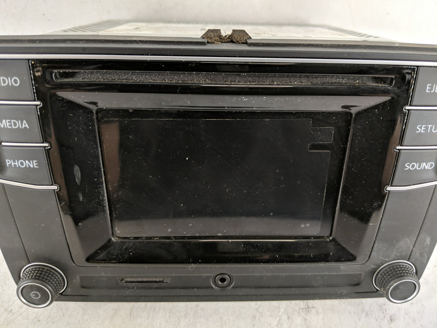 2018-2019 Volkswagen Beetle Radio AM FM Cd Player Receiver Replacement P/N:561 035 150 B Fits Fits 2018 2019 OEM Used Auto P