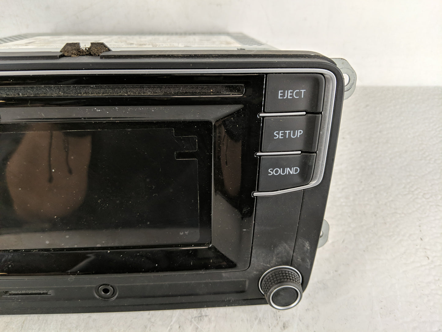2018-2019 Volkswagen Beetle Radio AM FM Cd Player Receiver Replacement P/N:561 035 150 B Fits Fits 2018 2019 OEM Used Auto P