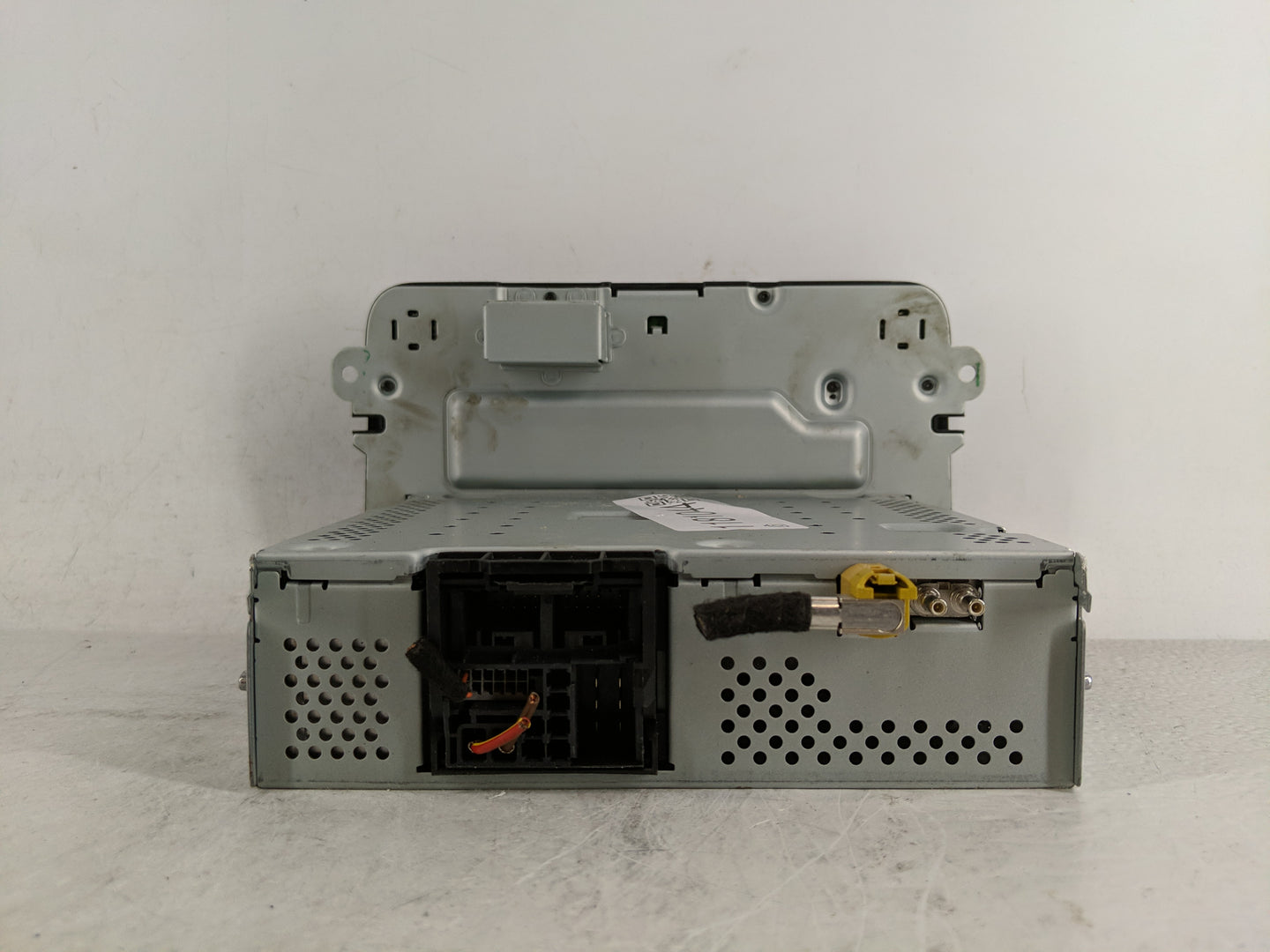 2018-2019 Volkswagen Beetle Radio AM FM Cd Player Receiver Replacement P/N:561 035 150 B Fits Fits 2018 2019 OEM Used Auto P