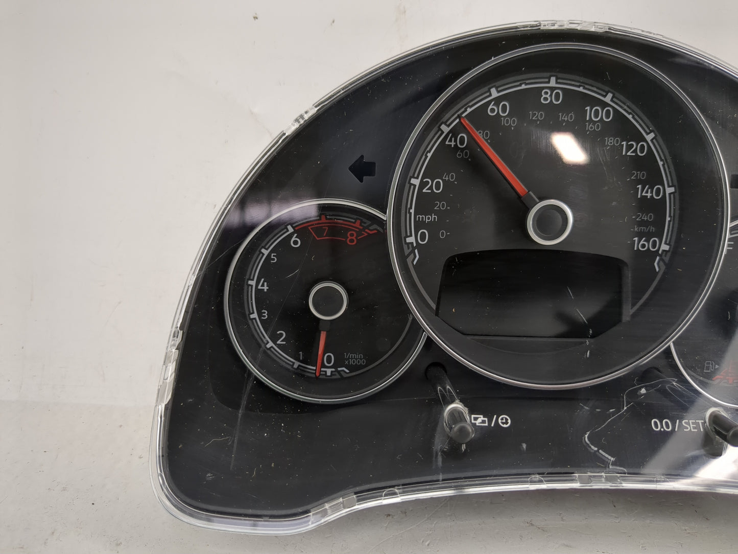 2017-2019 Volkswagen Beetle Instrument Cluster Speedometer Gauges P/N:5C5920976D Fits Fits 2017 2018 2019 OEM Used Auto Part