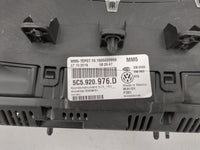 2017-2019 Volkswagen Beetle Instrument Cluster Speedometer Gauges P/N:5C5920976D Fits Fits 2017 2018 2019 OEM Used Auto Part