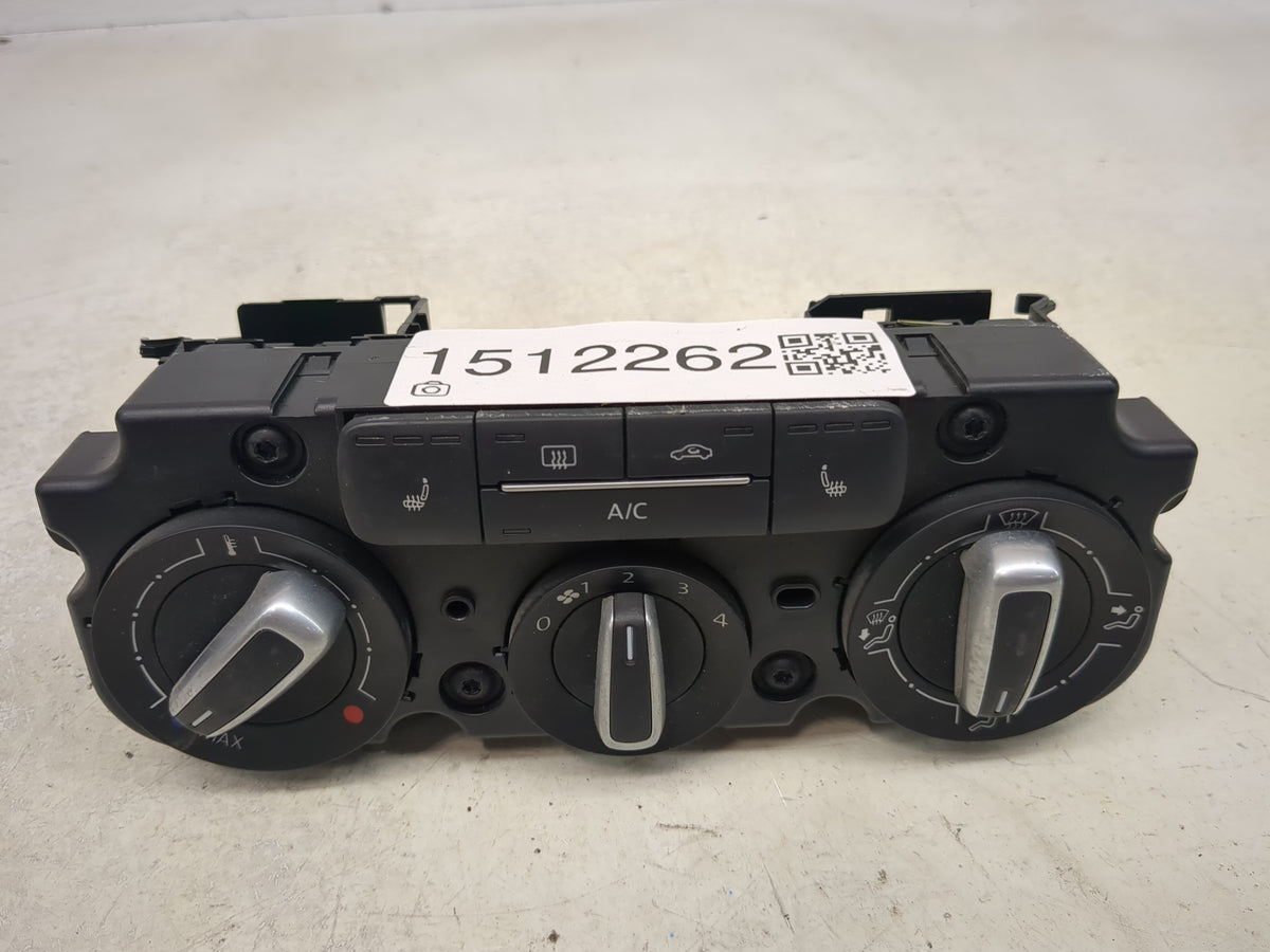 2018 Volkswagen Beetle Climate Control Module Temperature AC/Heater Replacement P/N:004065409 Fits OEM Used Auto Parts - Oem