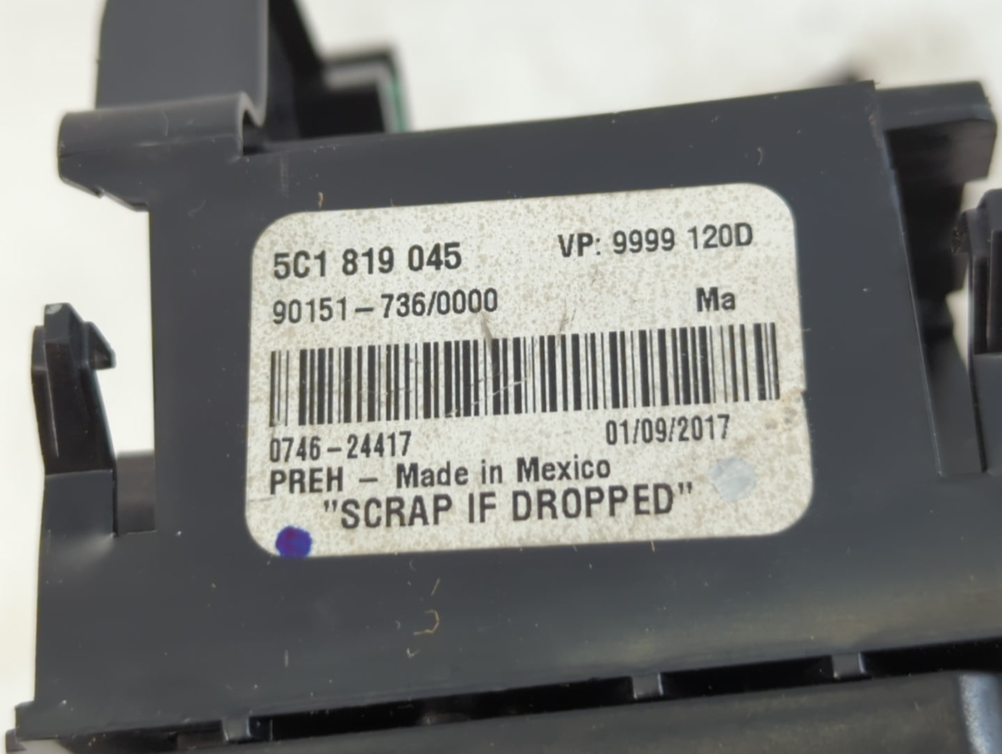 2018-2019 Volkswagen Beetle Climate Control Module Temperature AC/Heater Replacement P/N:0746-24417 90151-736 Fits Fits 2018