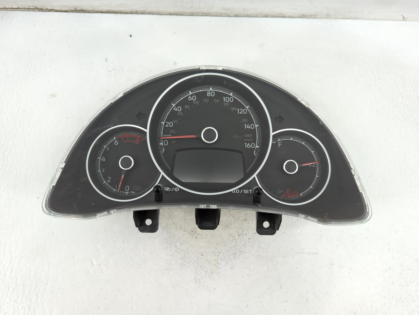 2017-2019 Volkswagen Beetle Instrument Cluster Speedometer Gauges P/N:5C5920976D Fits Fits 2017 2018 2019 OEM Used Auto Part