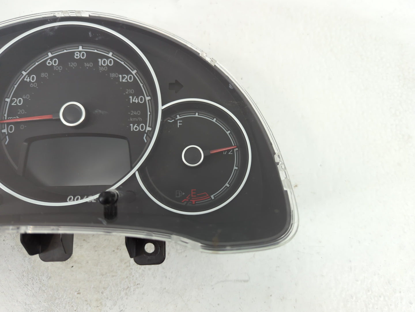 2017-2019 Volkswagen Beetle Instrument Cluster Speedometer Gauges P/N:5C5920976D Fits Fits 2017 2018 2019 OEM Used Auto Part