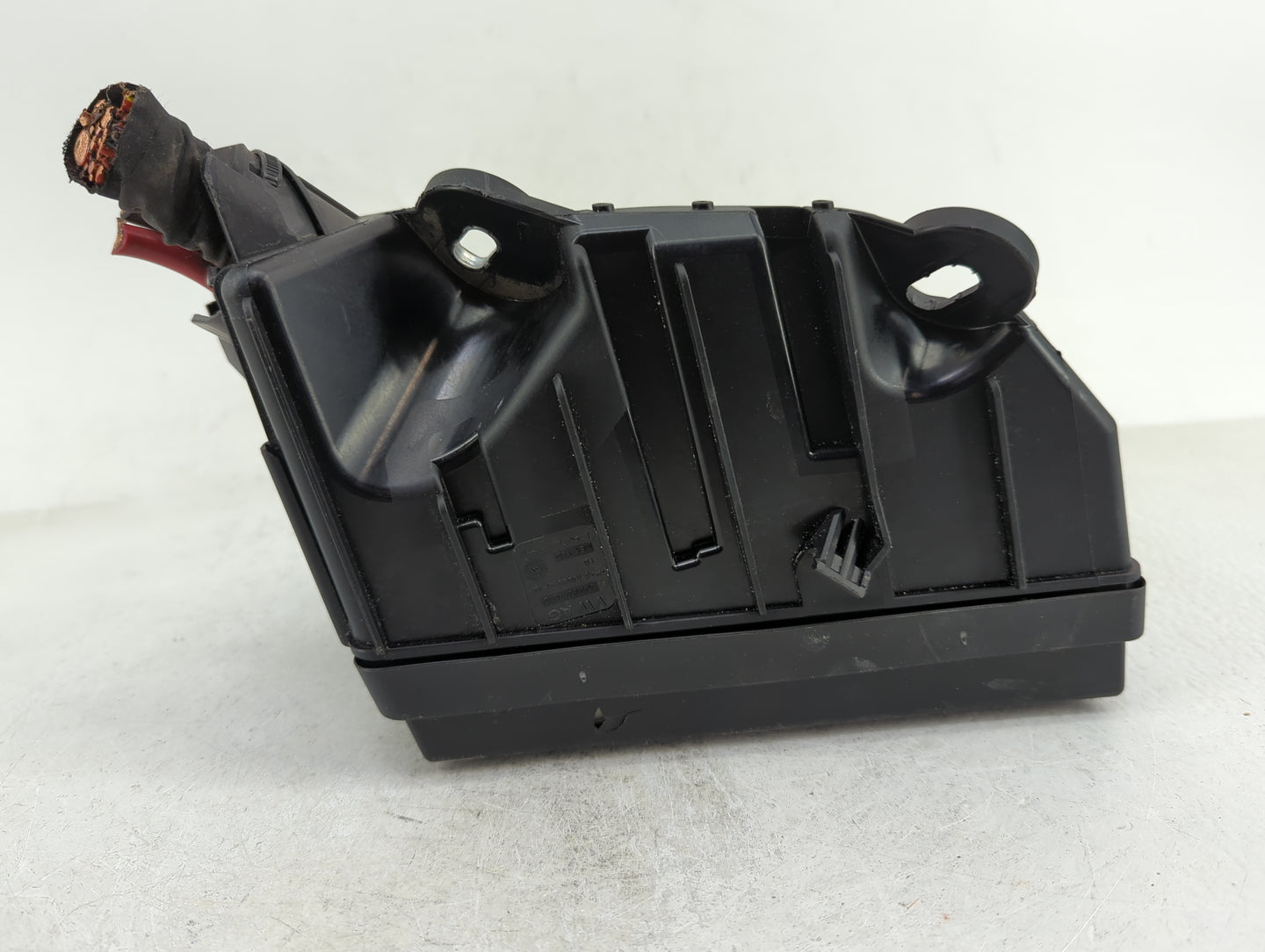 2015-2019 Volkswagen Golf Fusebox Fuse Box Panel Relay Module P/N:5Q0-907-361-D Fits Fits 2015 2016 2017 2018 2019 2020 2021