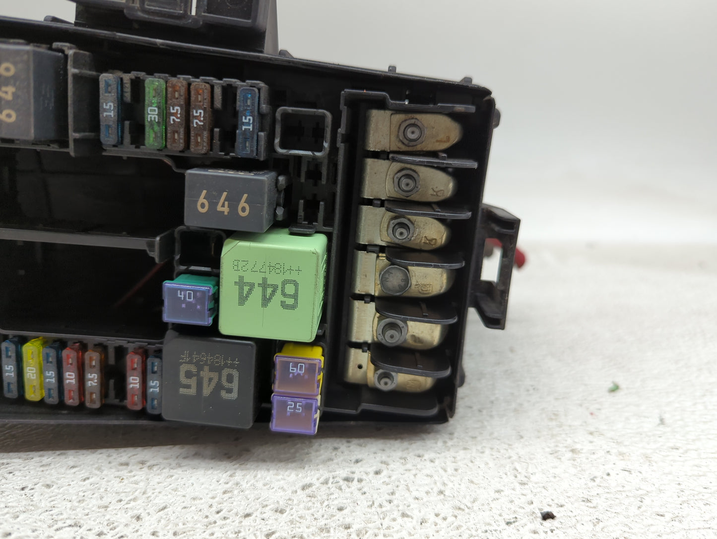 2015-2019 Volkswagen Golf Fusebox Fuse Box Panel Relay Module P/N:5Q0-907-361-D Fits Fits 2015 2016 2017 2018 2019 2020 2021