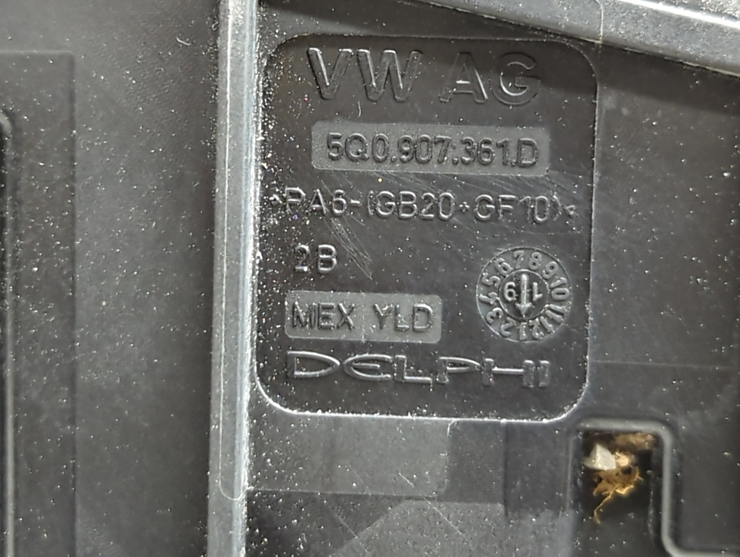 2015-2019 Volkswagen Golf Fusebox Fuse Box Panel Relay Module P/N:5Q0-907-361-D Fits Fits 2015 2016 2017 2018 2019 2020 2021