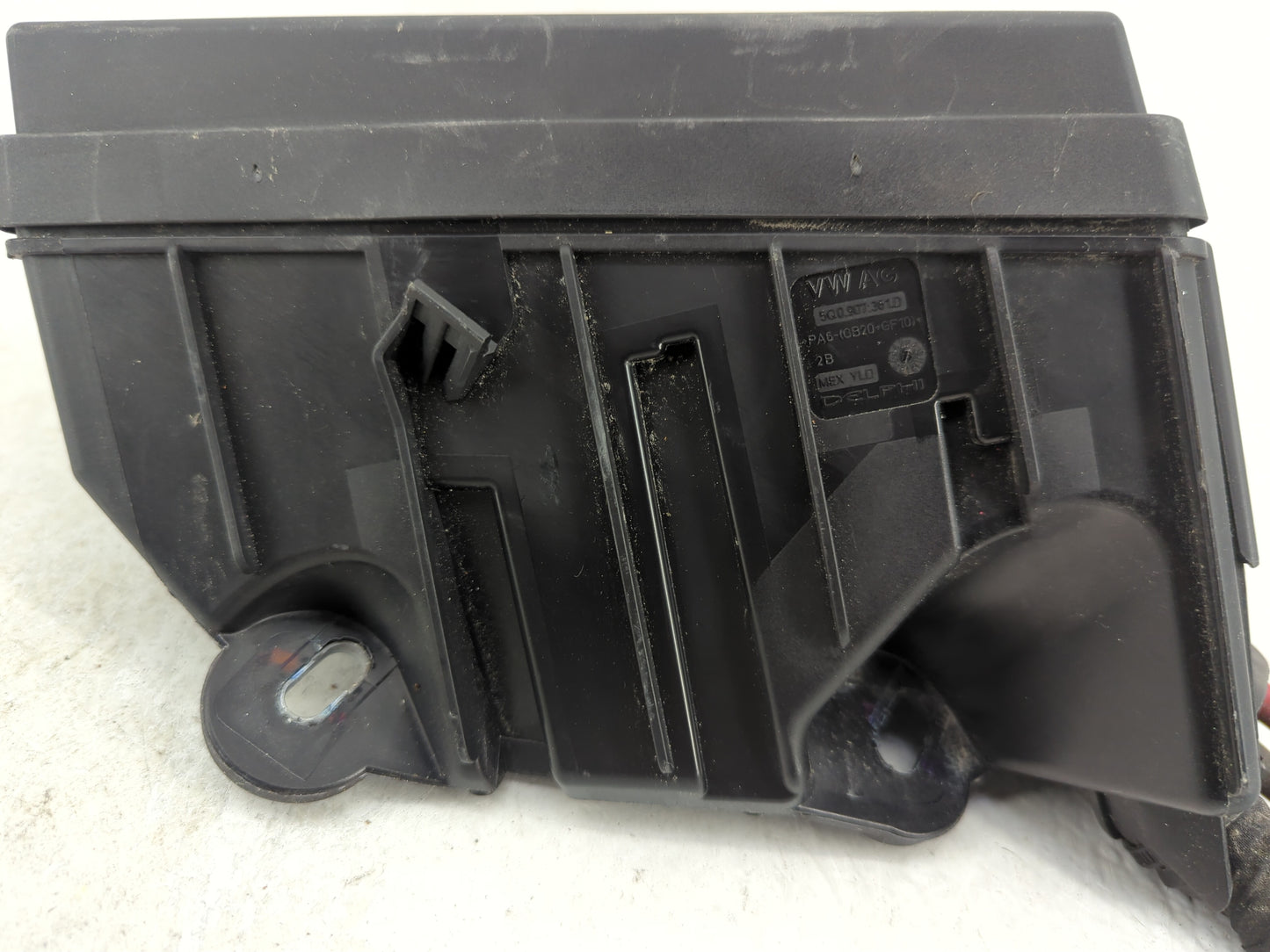 2015-2019 Volkswagen Golf Fusebox Fuse Box Panel Relay Module P/N:PA6 - 0B20-GF10 Fits OEM Used Auto Parts - Oemusedautopart