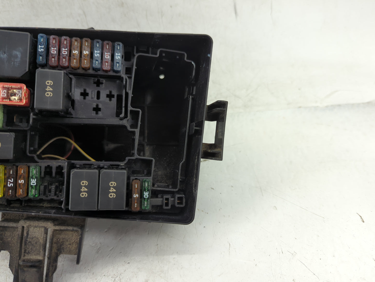 2015-2019 Volkswagen Golf Fusebox Fuse Box Panel Relay Module P/N:5Q0.907.361.D Fits Fits 2015 2016 2017 2018 2019 2020 2021