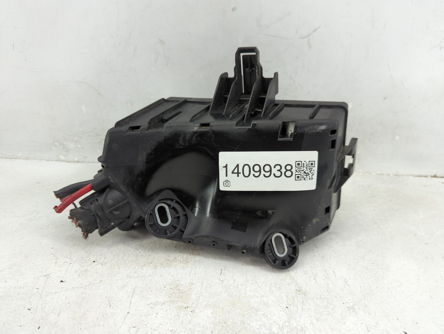 2015-2019 Volkswagen Golf Fusebox Fuse Box Panel Relay Module P/N:5Q0 937 132 B Fits Fits 2015 2016 2017 2018 2019 2020 2021