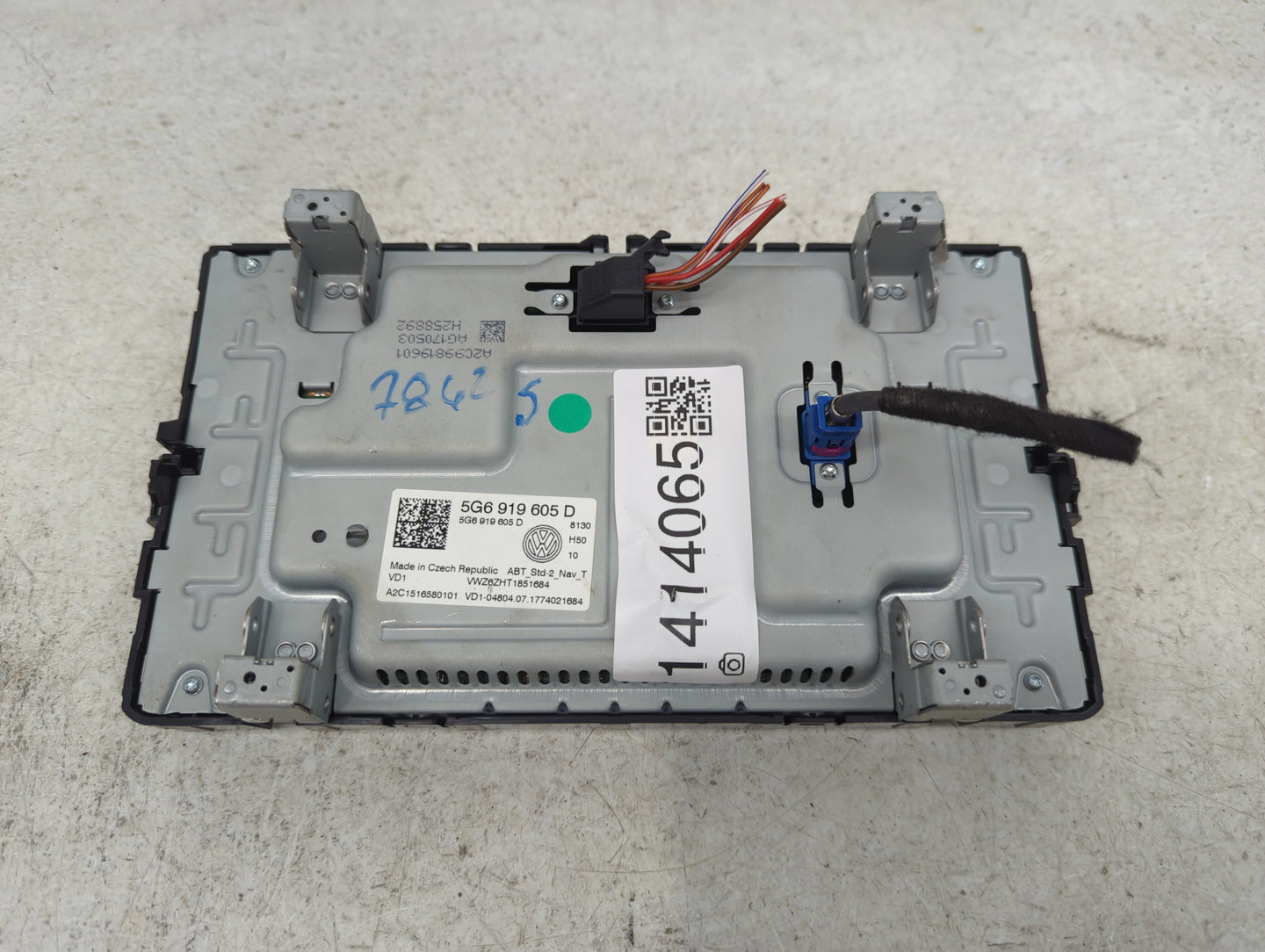 2018-2019 Volkswagen Golf Radio AM FM Cd Player Receiver Replacement P/N:5G6 919 605 D Fits Fits 2018 2019 2020 OEM Used Aut