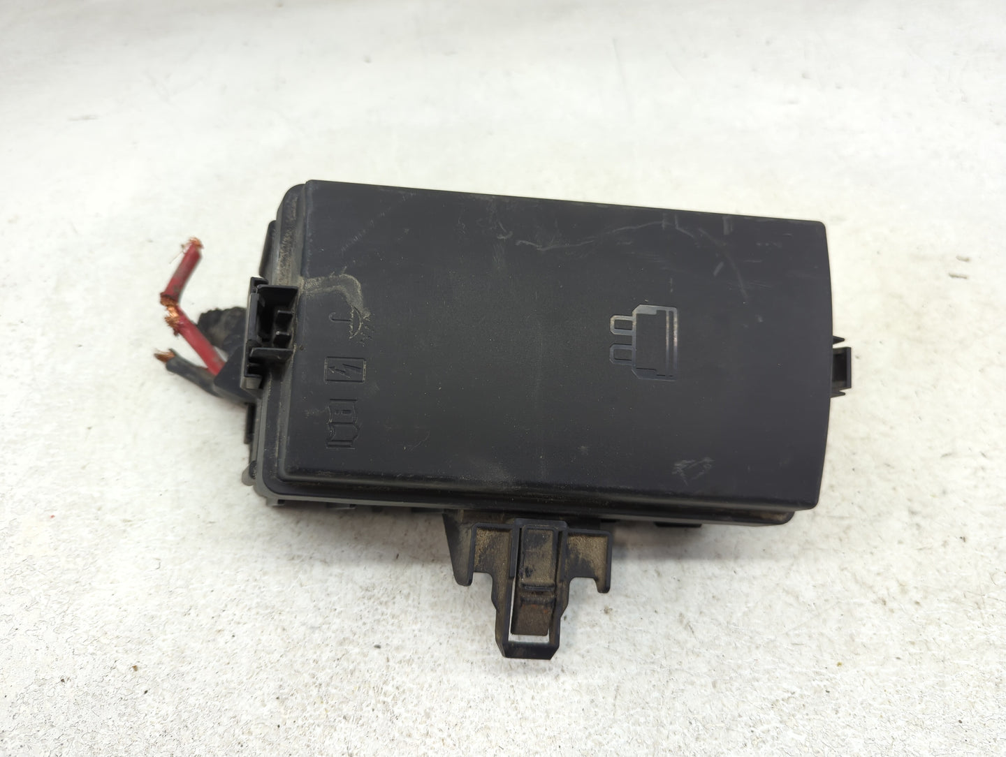 2015-2019 Volkswagen Golf Fusebox Fuse Box Panel Relay Module P/N:5Q0 937 132 D Fits Fits 2015 2016 2017 2018 2019 2020 2021