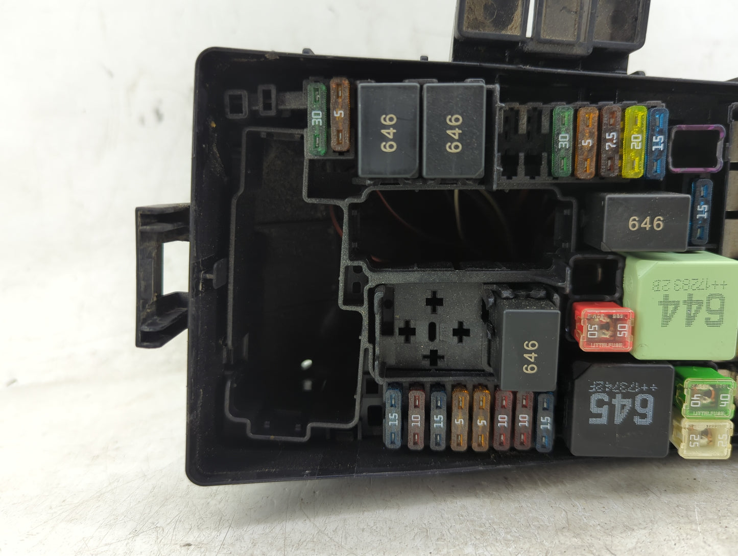 2015-2019 Volkswagen Golf Fusebox Fuse Box Panel Relay Module P/N:5Q0.907.361.D Fits Fits 2015 2016 2017 2018 2019 2020 2021