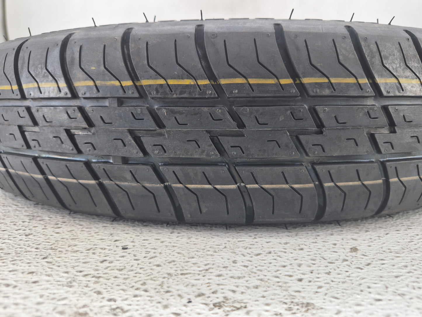 2014-2019 Volkswagen Golf Spare Donut Tire Wheel Rim Oem - Oemusedautoparts1.com