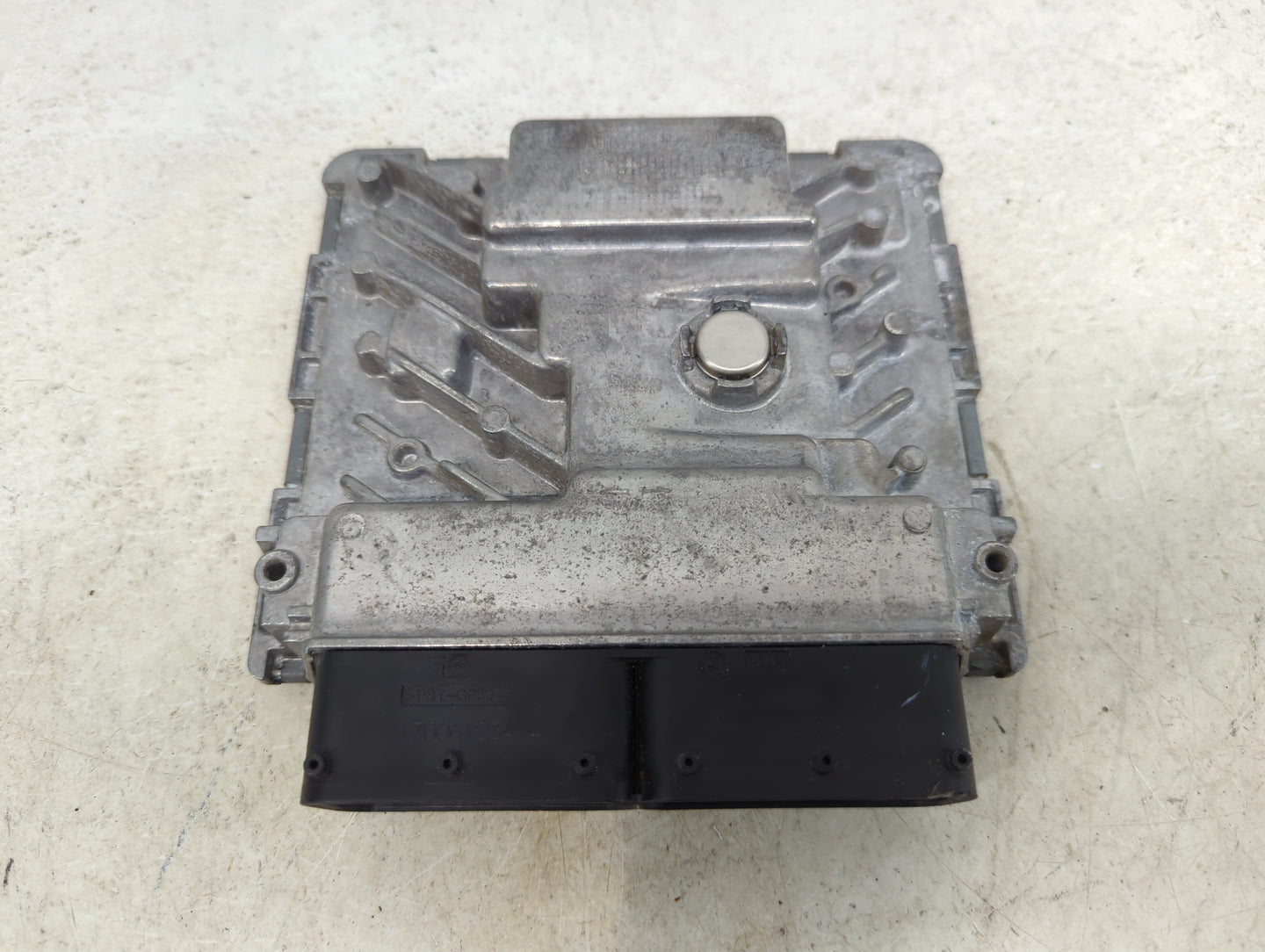 2018-2019 Volkswagen Golf PCM Engine Control Computer ECU ECM PCU OEM P/N:06K907425B A2C83262000AAAB01 Fits Fits 2018 2019 O