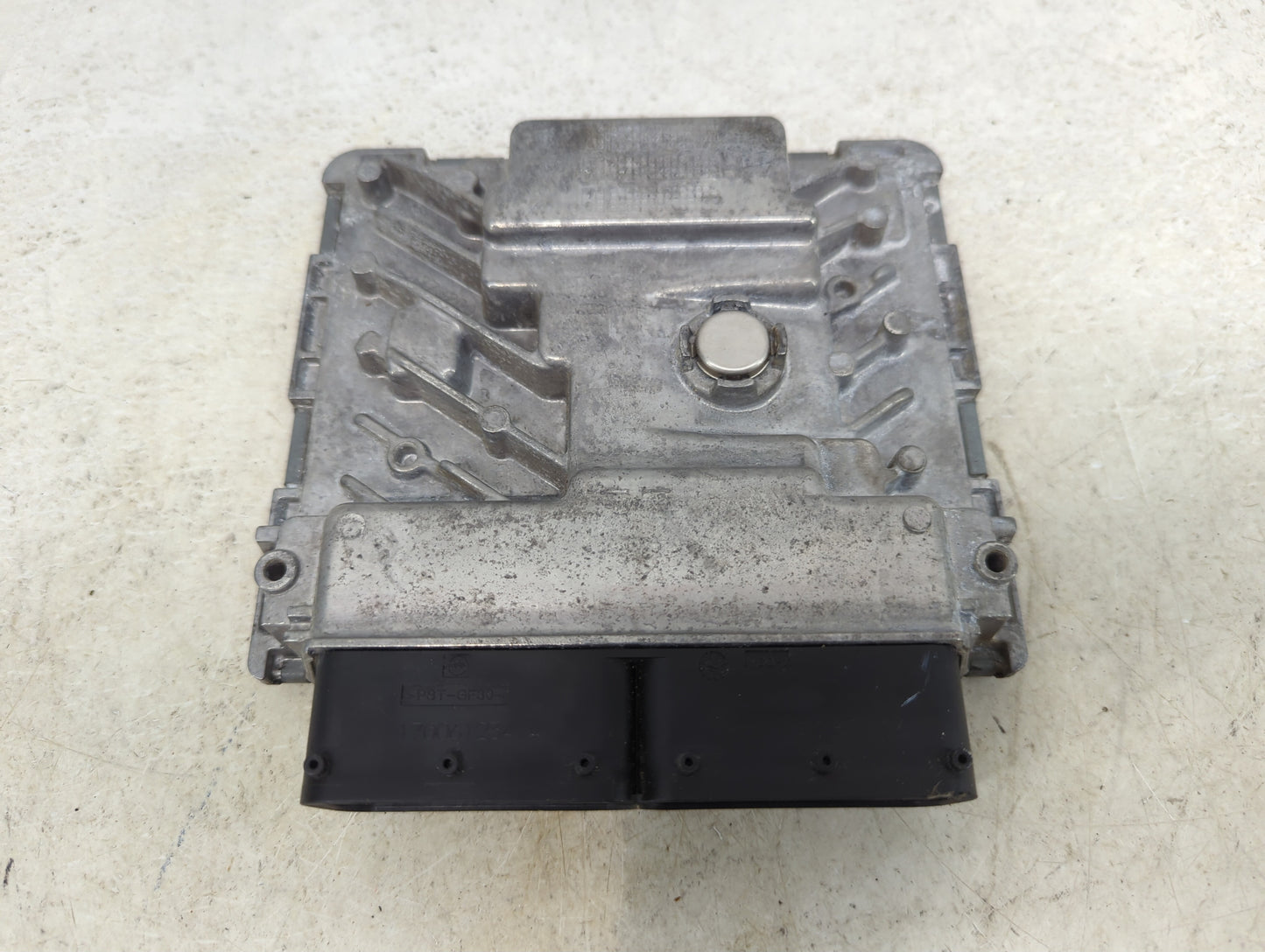 2018-2019 Volkswagen Golf PCM Engine Control Computer ECU ECM PCU OEM P/N:06K907425B A2C83262000AAAB01 Fits Fits 2018 2019 O