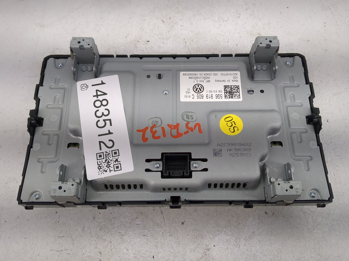 2018-2019 Volkswagen Golf Information Display Screen - Oemusedautoparts1.com
