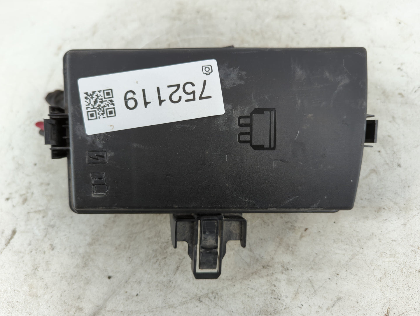 2015-2019 Volkswagen Golf Fusebox Fuse Box Panel Relay Module P/N:>PP-TD20 Fits Fits 2015 2016 2017 2018 2019 2020 2021 2022