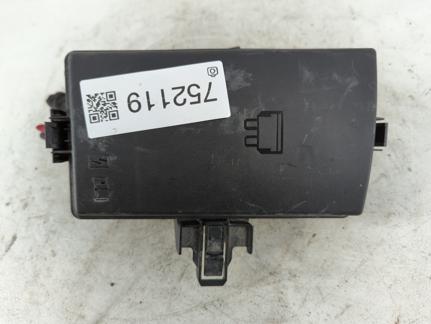 2015-2019 Volkswagen Golf Fusebox Fuse Box Panel Relay Module P/N:>PP-TD20 Fits Fits 2015 2016 2017 2018 2019 2020 2021 2022