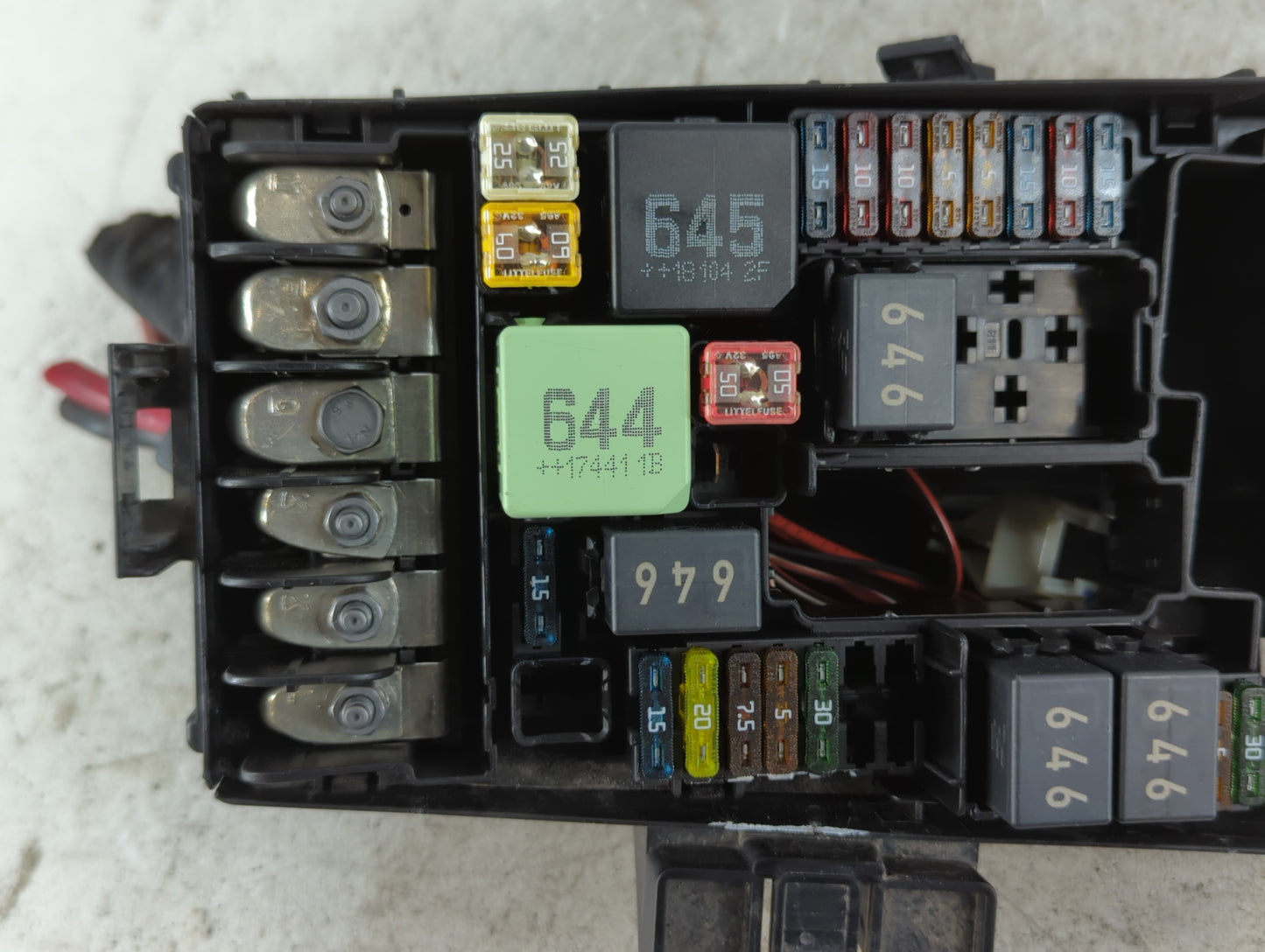 2015-2019 Volkswagen Golf Fusebox Fuse Box Panel Relay Module P/N:>PP-TD20 Fits Fits 2015 2016 2017 2018 2019 2020 2021 2022