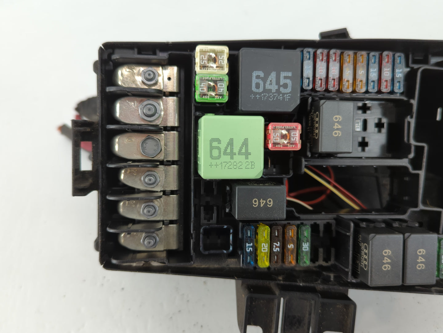 2015-2019 Volkswagen Golf Fusebox Fuse Box Panel Relay Module P/N:5Q0 937 132 B Fits Fits 2015 2016 2017 2018 2019 2020 2021