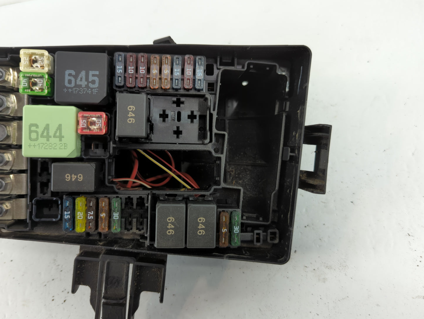 2015-2019 Volkswagen Golf Fusebox Fuse Box Panel Relay Module P/N:5Q0 937 132 B Fits Fits 2015 2016 2017 2018 2019 2020 2021