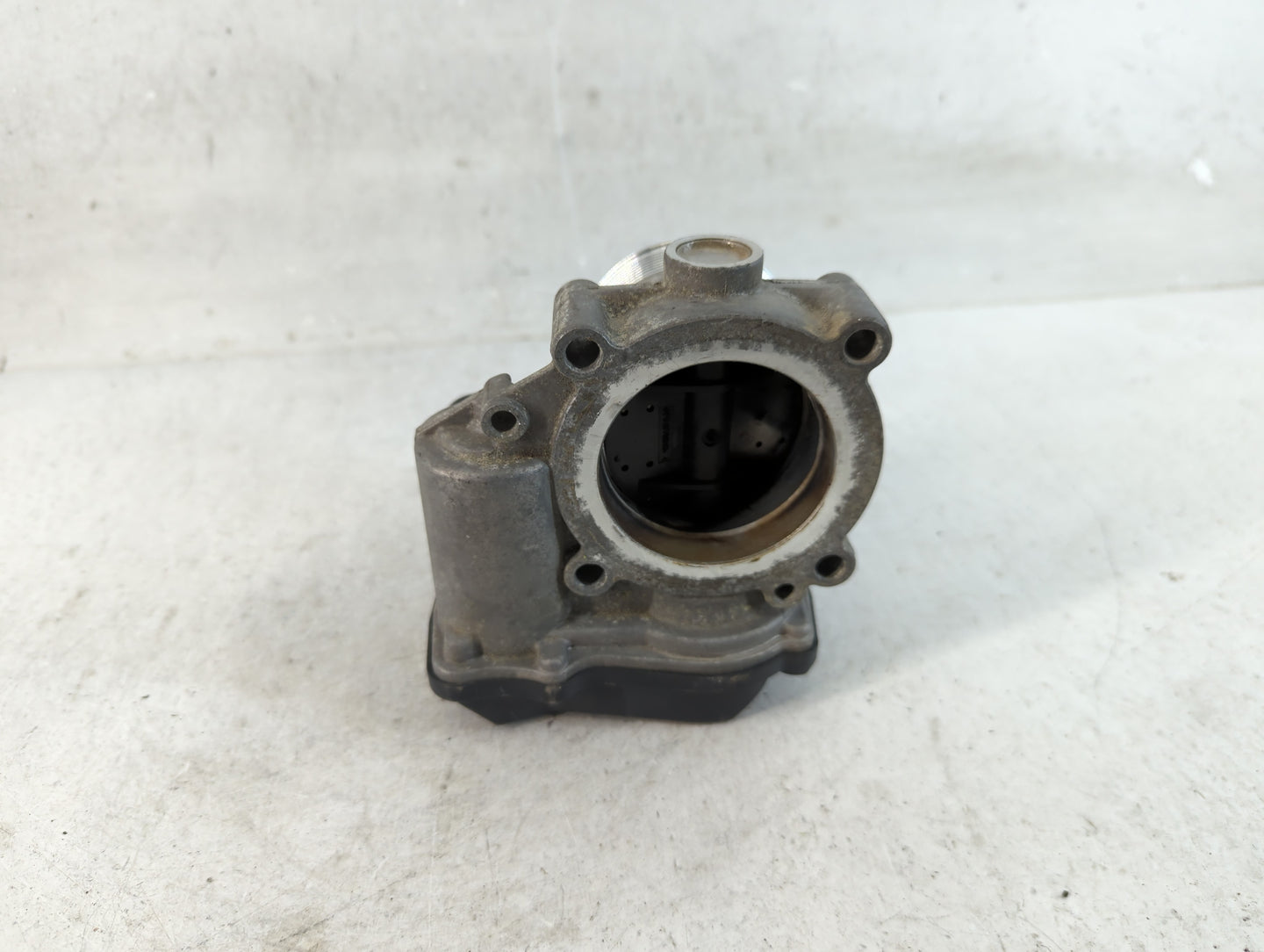 2013-2019 Volkswagen Golf Throttle Body P/N:A2C82494100 06F 133 62 T Fits OEM Used Auto Parts - Oemusedautoparts1.com