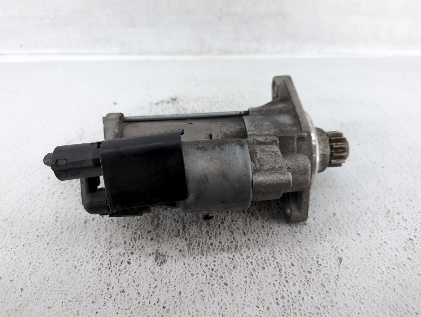 2018-2019 Volkswagen Gti Car Starter Motor Solenoid OEM P/N:02E 911 024 B Fits Fits 2016 2017 2018 2019 OEM Used Auto Parts 