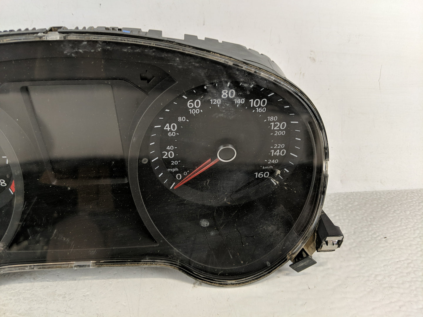 2016-2018 Volkswagen Jetta Instrument Cluster Speedometer Gauges P/N:5C6 920 956A Fits Fits 2016 2017 2018 OEM Used Auto Par