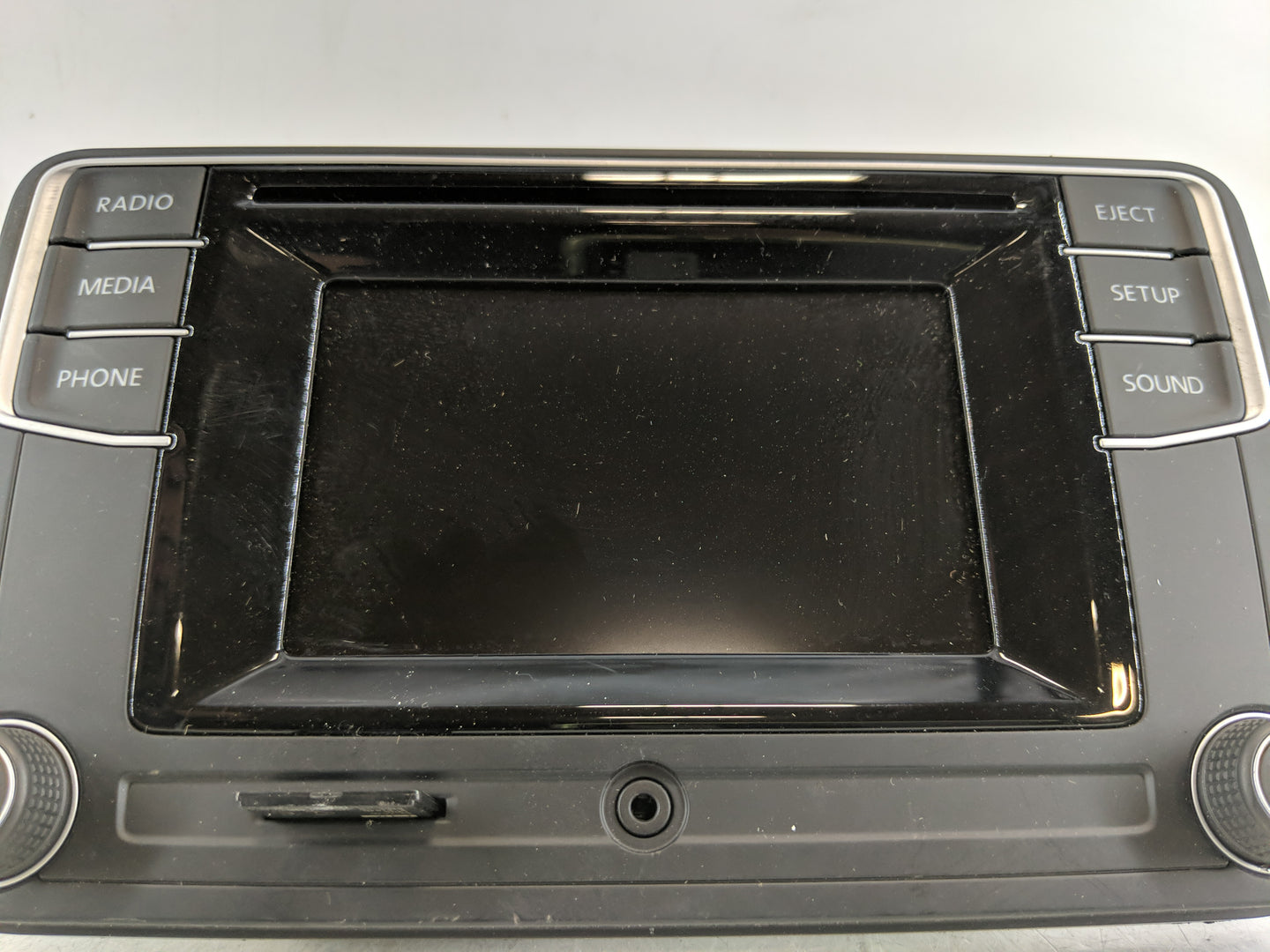 2018 Volkswagen Jetta Radio AM FM Cd Player Receiver Replacement P/N:561 035 150 B Fits Fits 2019 OEM Used Auto Parts - Oemu