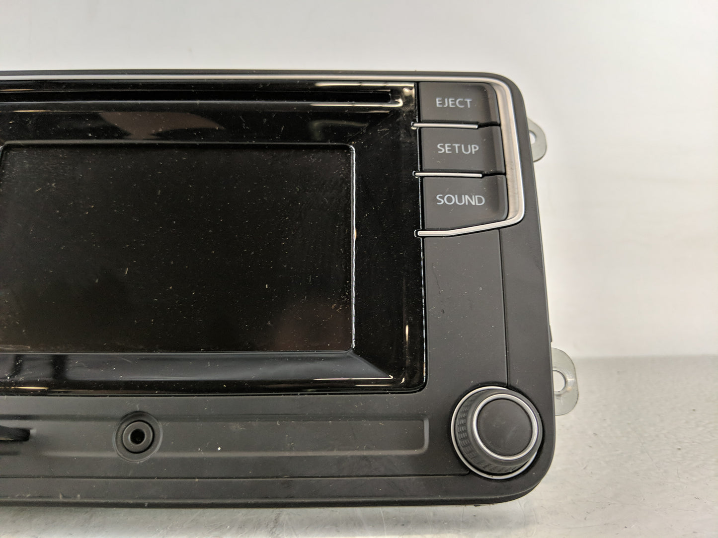 2018 Volkswagen Jetta Radio AM FM Cd Player Receiver Replacement P/N:561 035 150 B Fits Fits 2019 OEM Used Auto Parts - Oemu