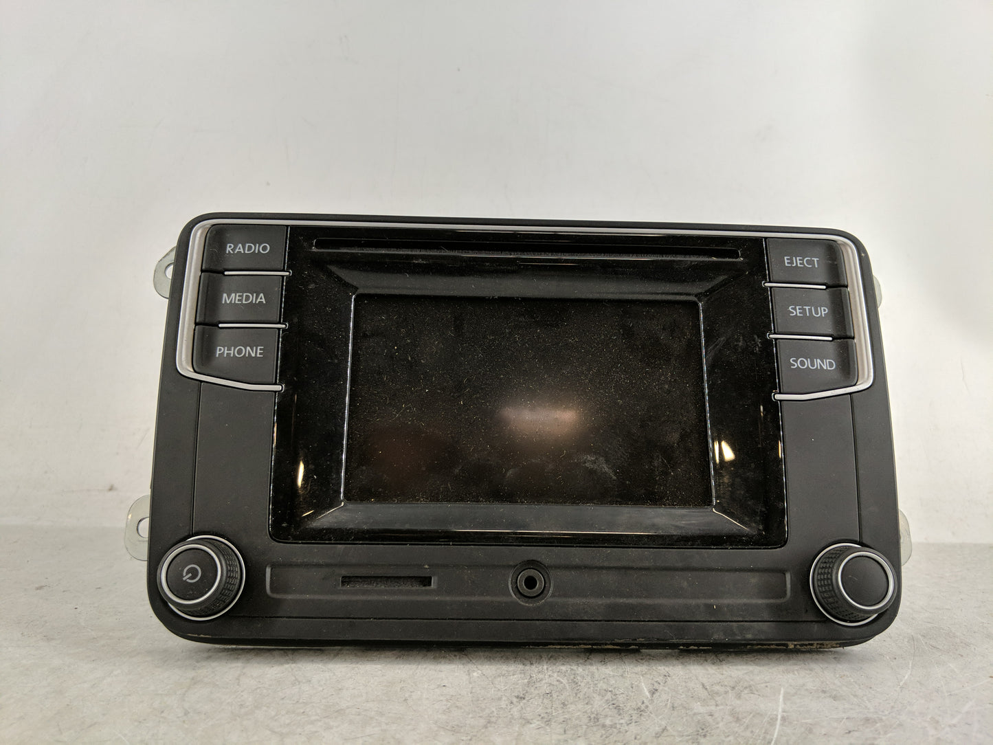 2018 Volkswagen Jetta Radio AM FM Cd Player Receiver Replacement P/N:561 035 150 B Fits Fits 2019 OEM Used Auto Parts - Oemu