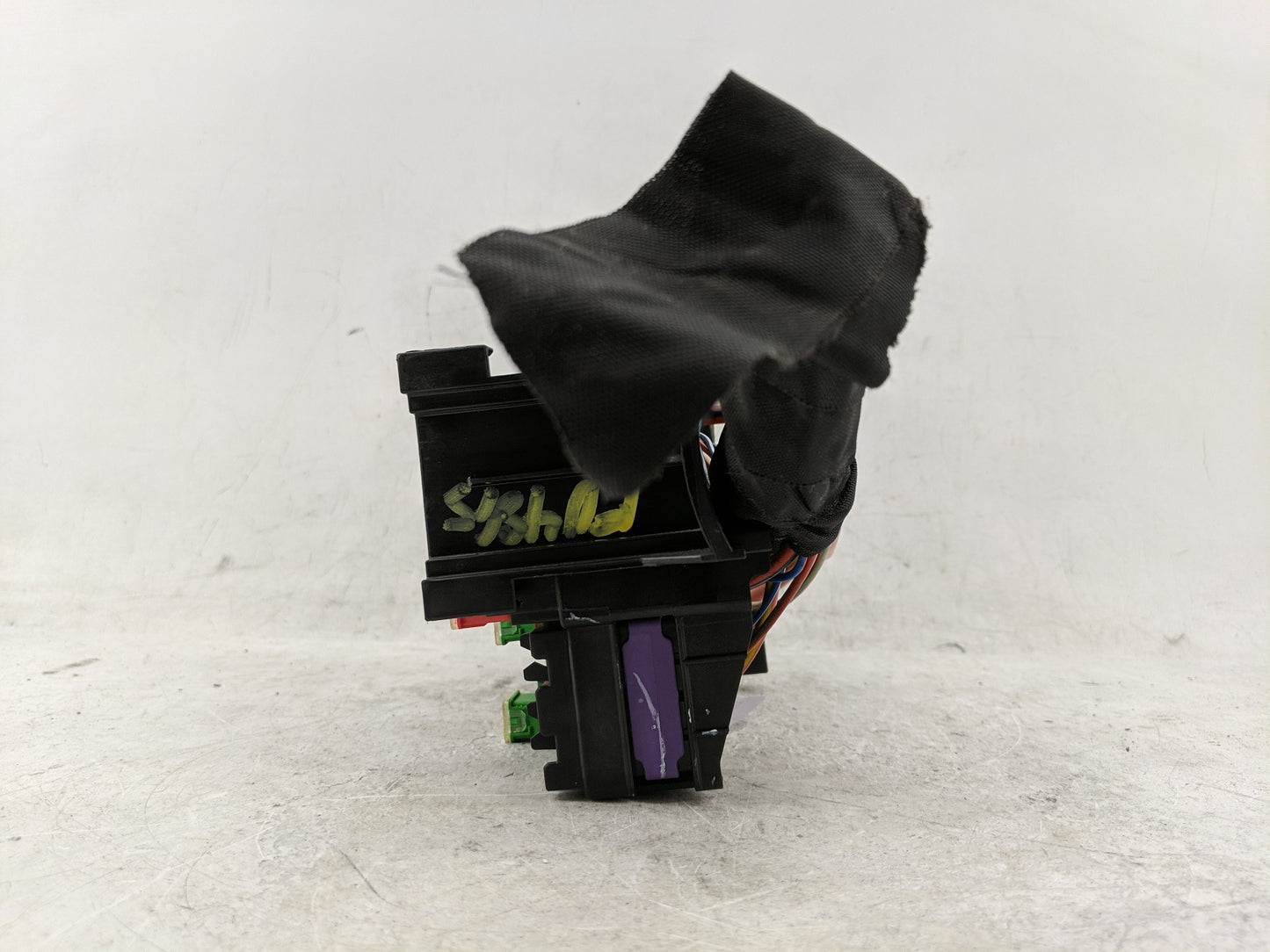 2015-2018 Volkswagen Jetta Fusebox Fuse Box Panel Relay Module Fits Fits 2015 2016 2017 2018 OEM Used Auto Parts - Oemusedau